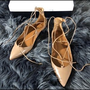 NWT. AQUAZZURA Christy flat